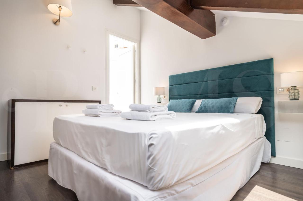 Spacious Duplex With Terrace By Picasso Museum By Rems Málaga Esterno foto